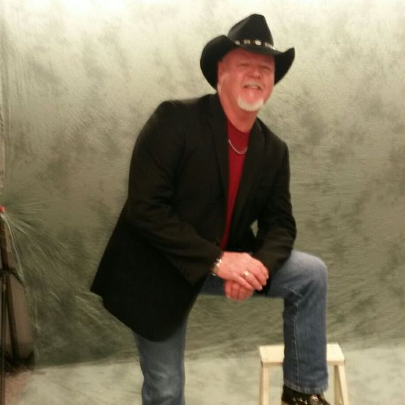 Meet your Posher, James - Picture 1 of 1